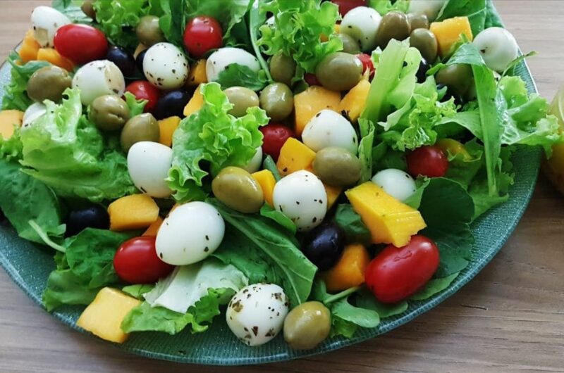 Receita de Salada Verde com Molho Tropical